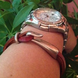 Genuine red leather hook loop bracelet.8 inch